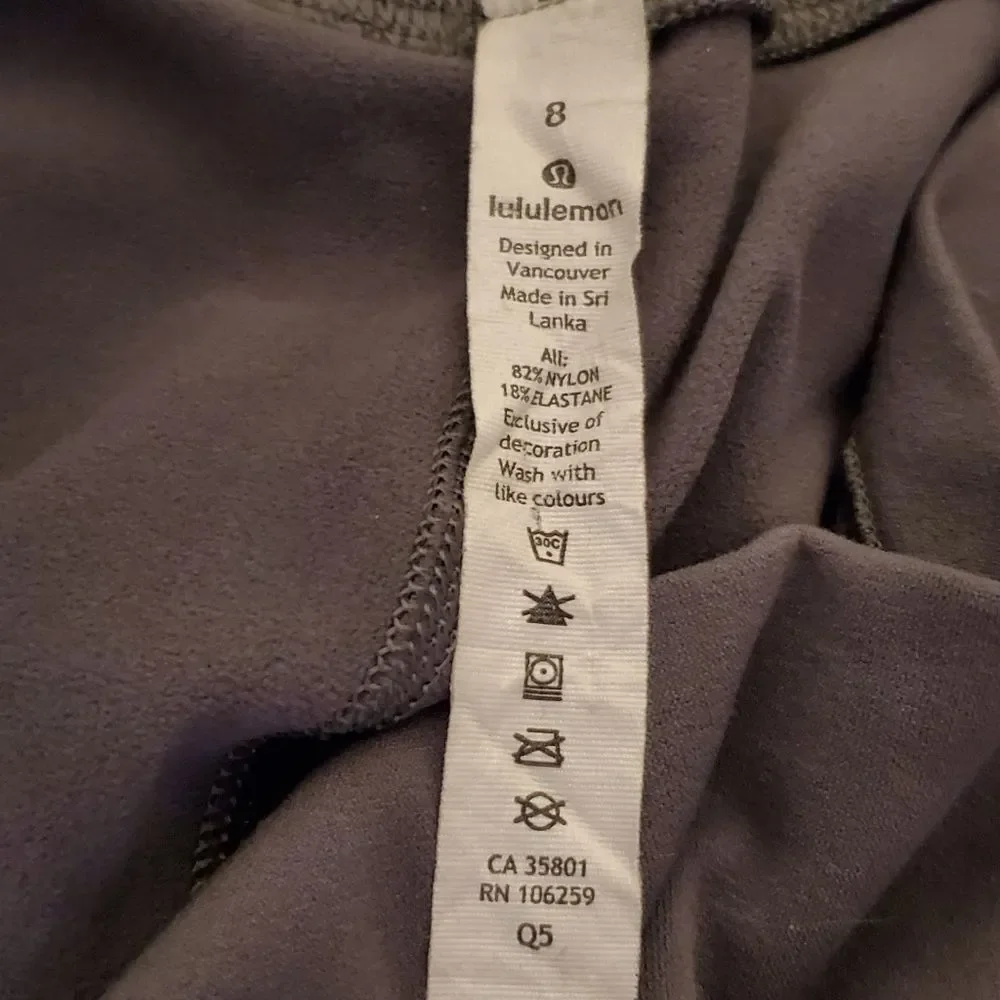 Lululemon Reveal Tight with Mesh Stripes Size 8